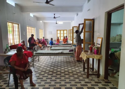 Bewohner eines Altenheims in Südindien. Die Deutsch-Indische Stiftung unterstützt Einrichtungen, die älteren und pflegebedürftigen Menschen ein würdevolles Leben ermöglichen.
